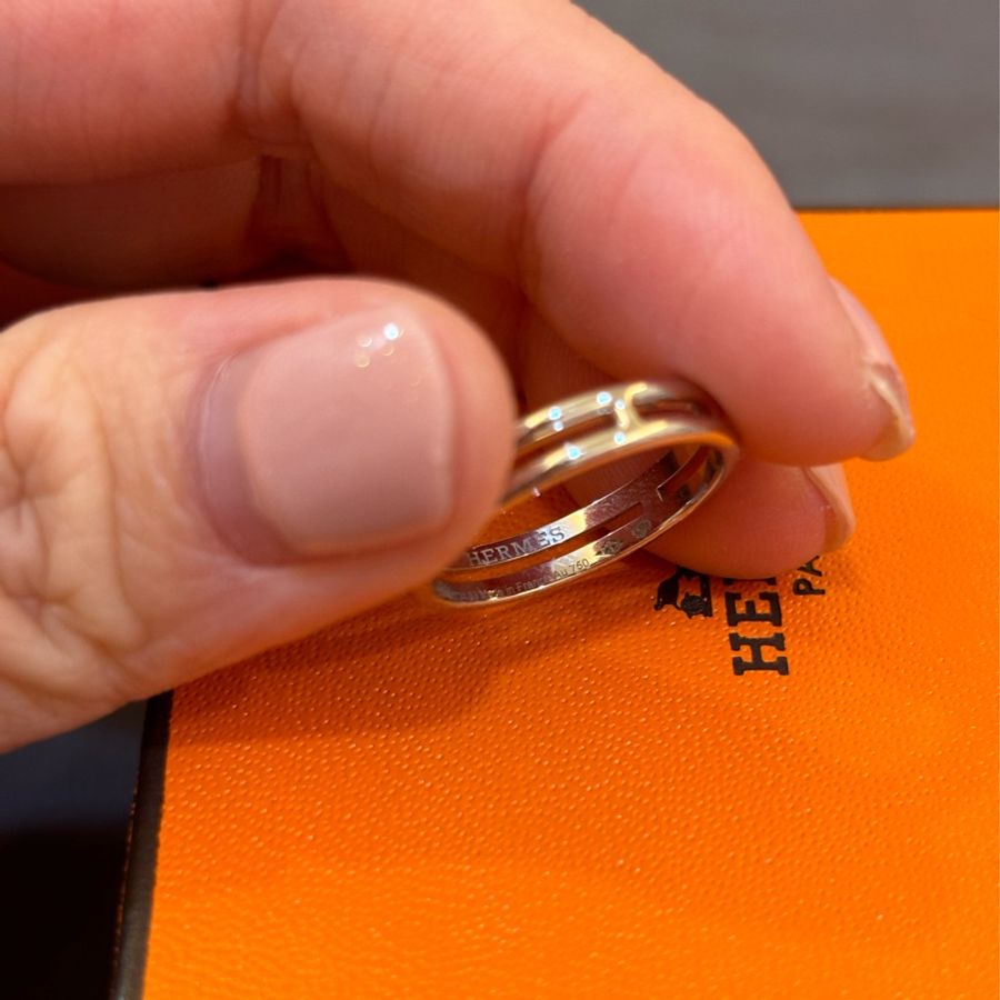 台灣櫃上買不到 現貨商品 全新商品 澳門購證 Hermes 白金戒指 結婚戒指 Ariane 尺寸53號-25