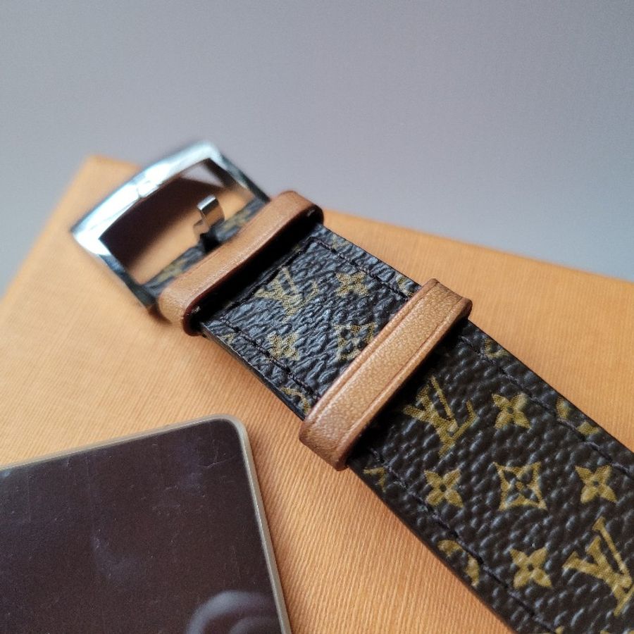 LOUIS VUITTON 路易威登 Tambour Q1111石英錶 巧克力錶盤-9