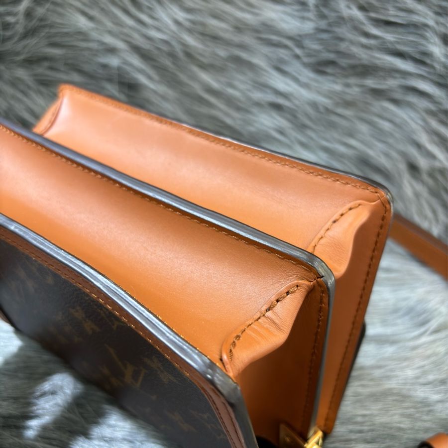 LV M44580 mini Dauphine 原花 金釦 老花 達芙妮 雙色 拼色 肩背包 斜背包-8