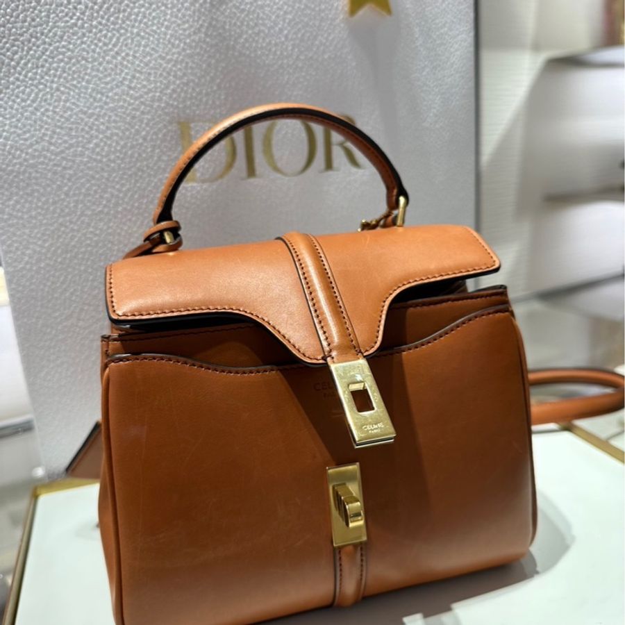 Celine 天然牛皮革小型16手袋 黃褐色 微風信義購入全配有發票 氣質質感上班族-1