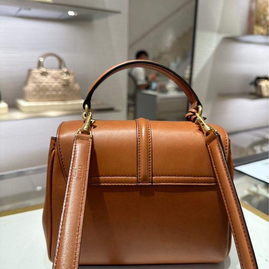 Celine 天然牛皮革小型16手袋 黃褐色 微風信義購入全配有發票 氣質質感上班族-9