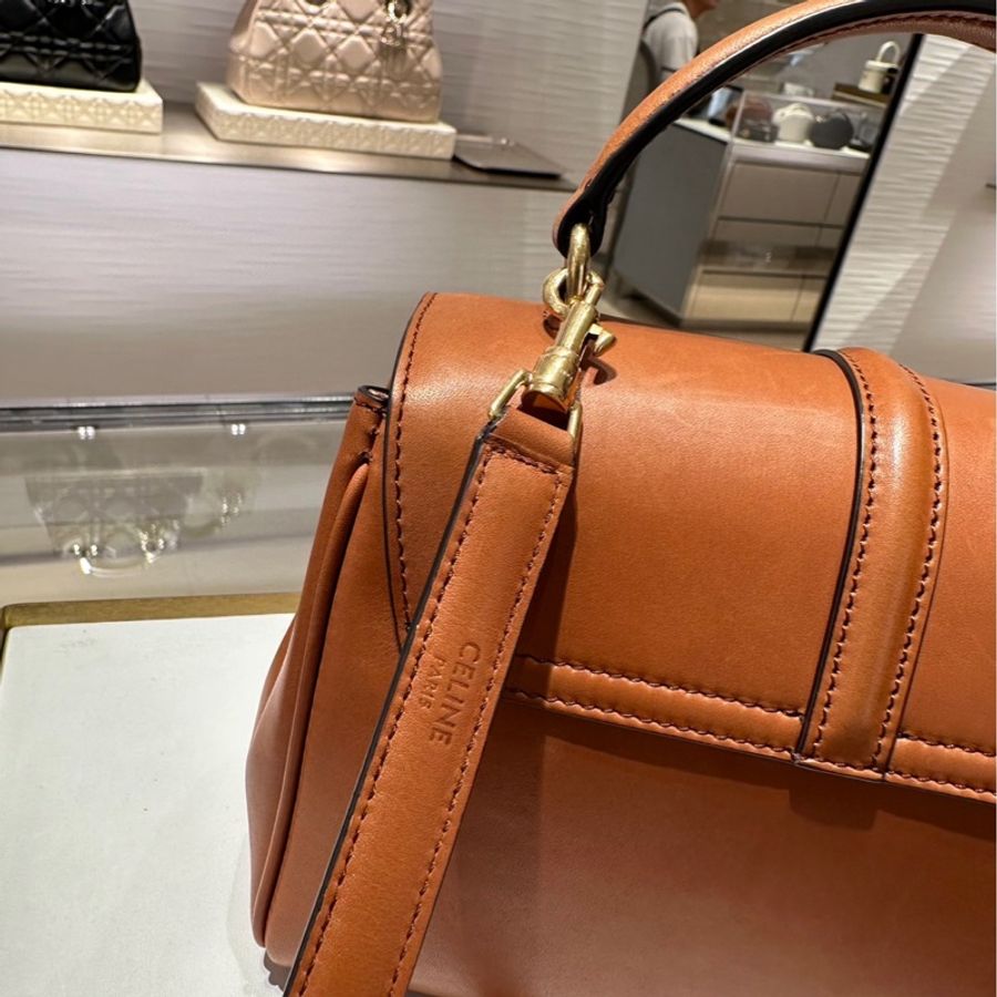 Celine 天然牛皮革小型16手袋 黃褐色 微風信義購入全配有發票 氣質質感上班族-12