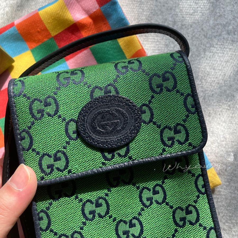 《Gucci》彩色系列綠色經典帆布老花手機包-2