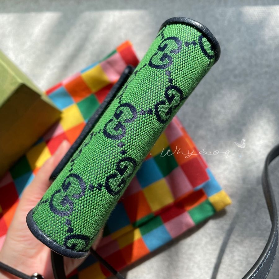 《Gucci》彩色系列綠色經典帆布老花手機包-18
