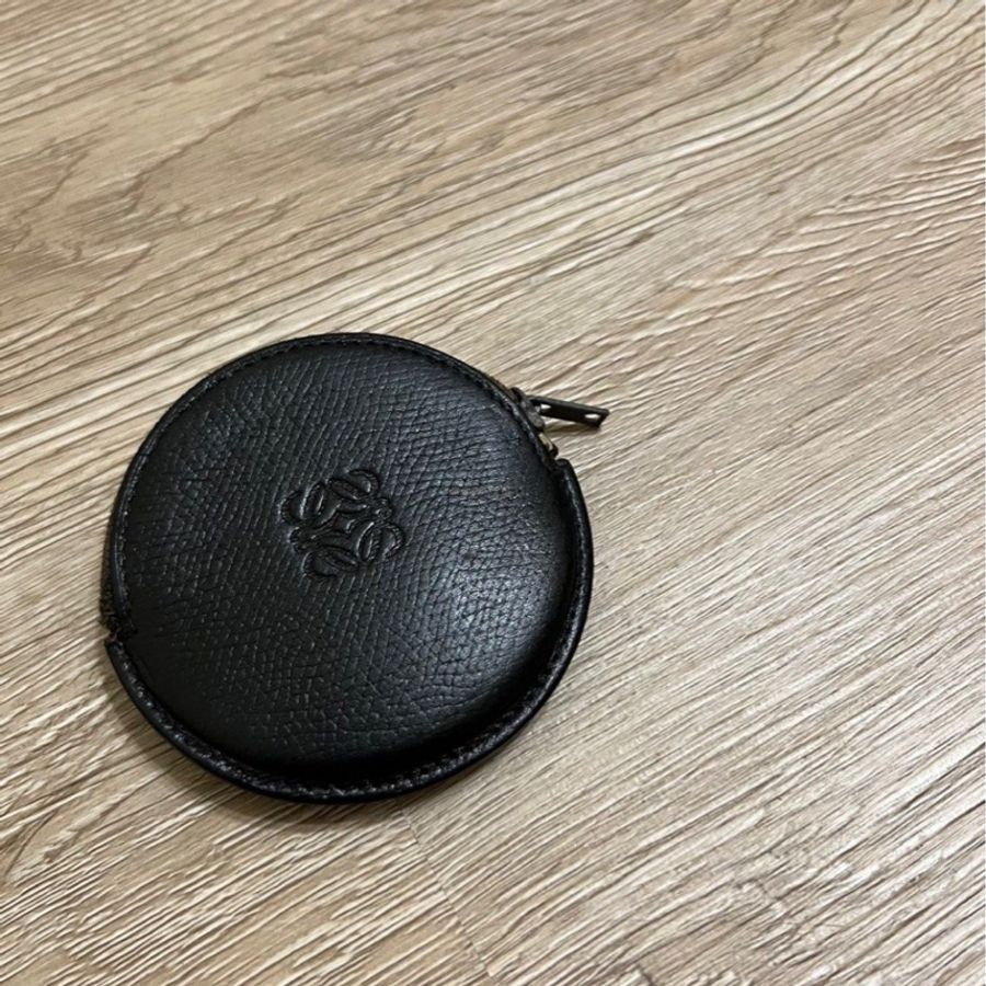 瑞奇二手精品Loewe 小零錢包 黑色美品 內裏有使用痕跡-0