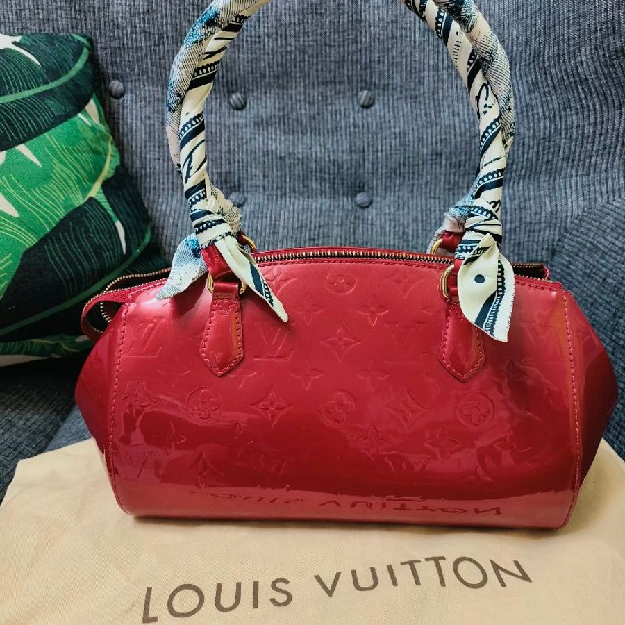 過年出清* Louis Vuitton LV漆皮 M91490 新娘包 單肩包 保齡球包 醫生包 櫻桃紅色 9成SHERWOOD GM HANDBAG MONOGRAM-5