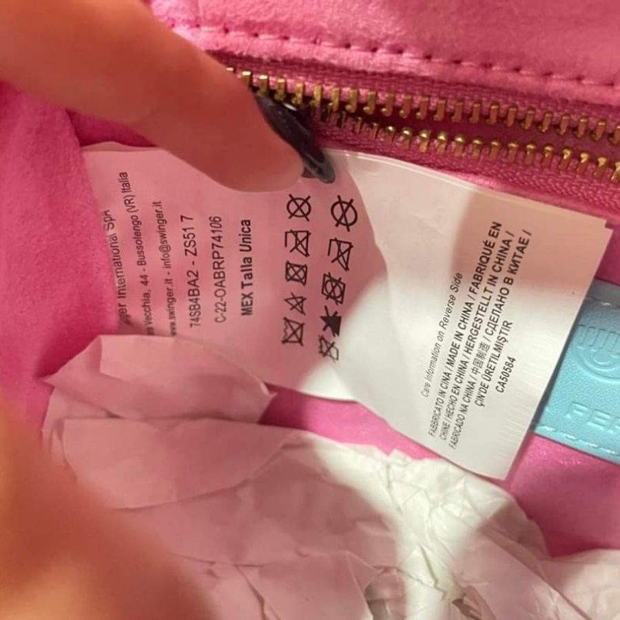 〔〔全新〕〕Chiara Ferragni Eyelike 小款 浮刻眨眼框可拆雙鍊帶皮革斜背包-baby 藍-18