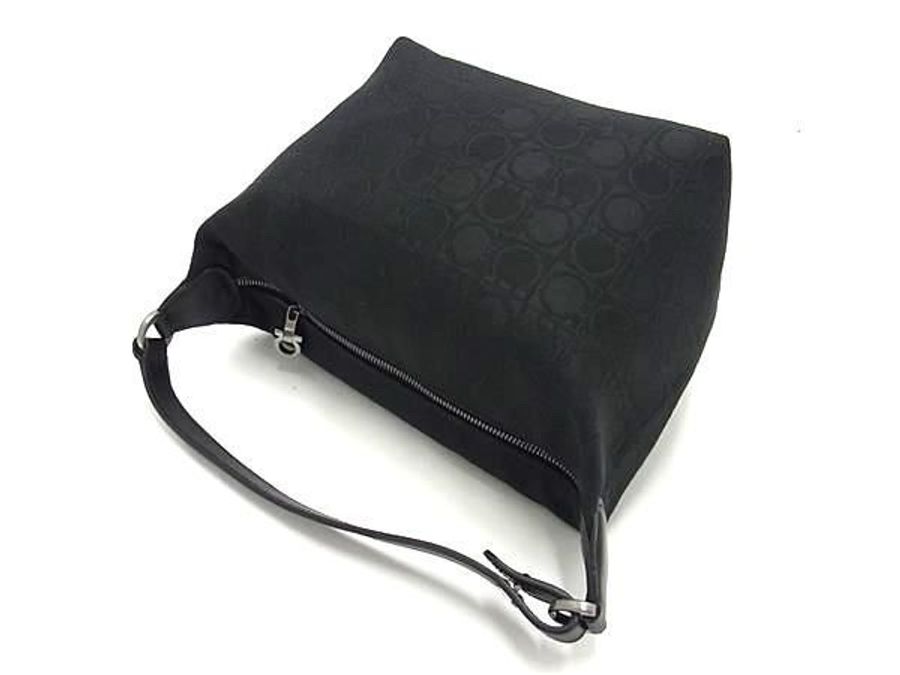 極美品■ Salvatore Ferragamo Ferragamo Gancini 帆布 x 皮革迷你手提包 黑色-2
