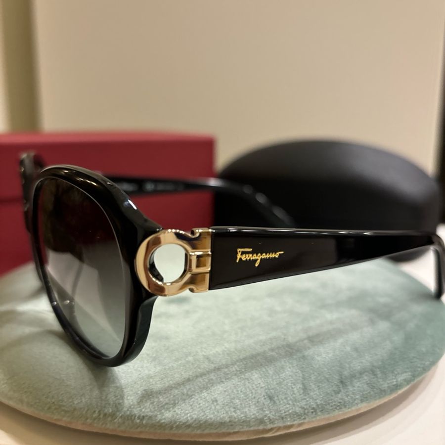 Ferragamo 黑色太陽眼鏡-2