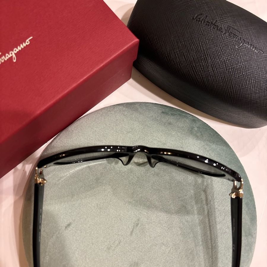 Ferragamo 黑色太陽眼鏡-4