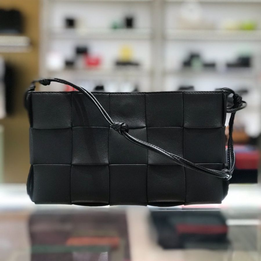 Bottega Veneta BV 730543 BV 15格 Cassette 包 黑色《2024季度新品》-2