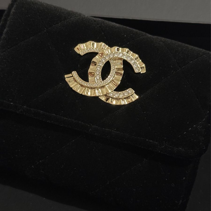 Chanel 水鑽卡夾-1