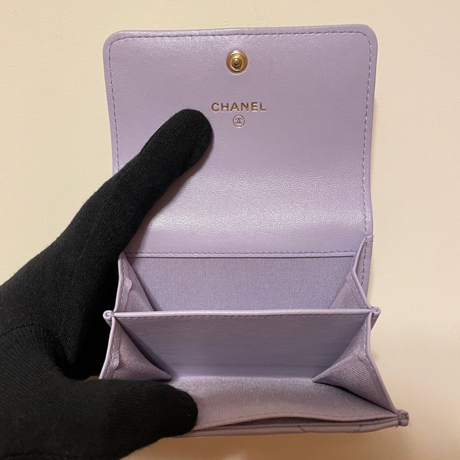 全配)CHANEL(香奈兒)19系列淡紫色菱格紋小羊皮雙C雙層卡夾-4
