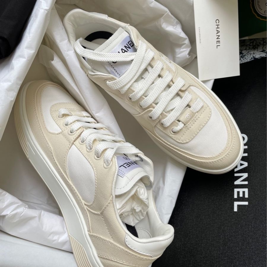 Chanel 全新淡米色拼白色休閒布鞋-0