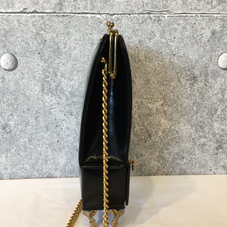 Anya Hindmarch 黑色亮皮直立珠寶盒鍊帶斜背包 /肩背包-2