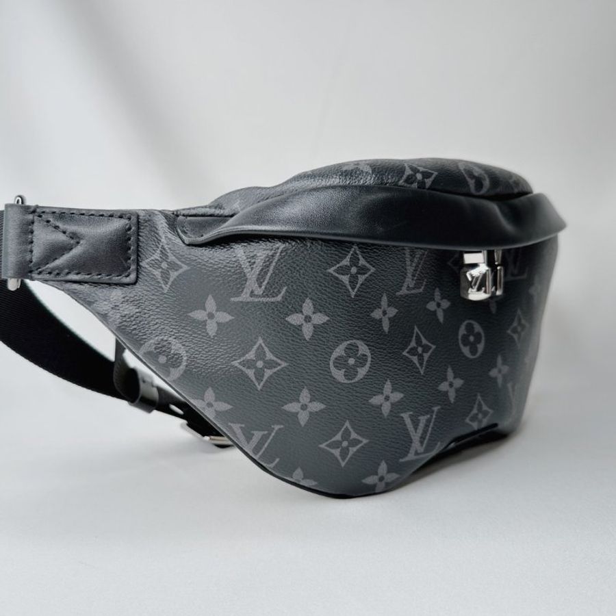 LV Discovery PM黑花腰包胸包-3
