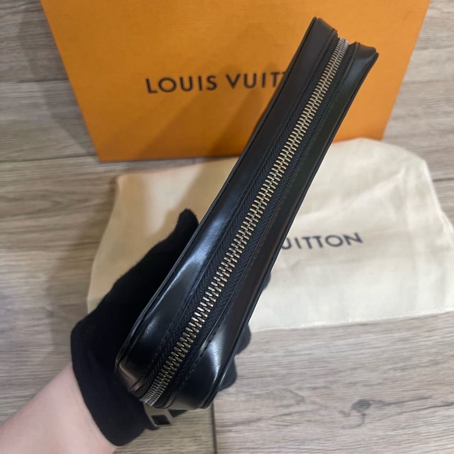 比短夾還便宜❗️Lv黑老花手拿包(專櫃購證、配件完整齊全‼️)-7