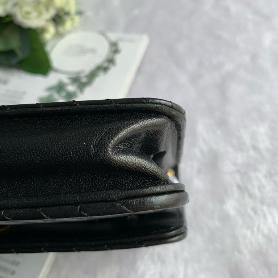 Chanel 金釦2.55 復古小牛皮WOC(黑色)-8
