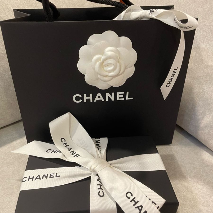 香奈兒Chanel so black 全新💕羊皮拉鏈零錢包-1
