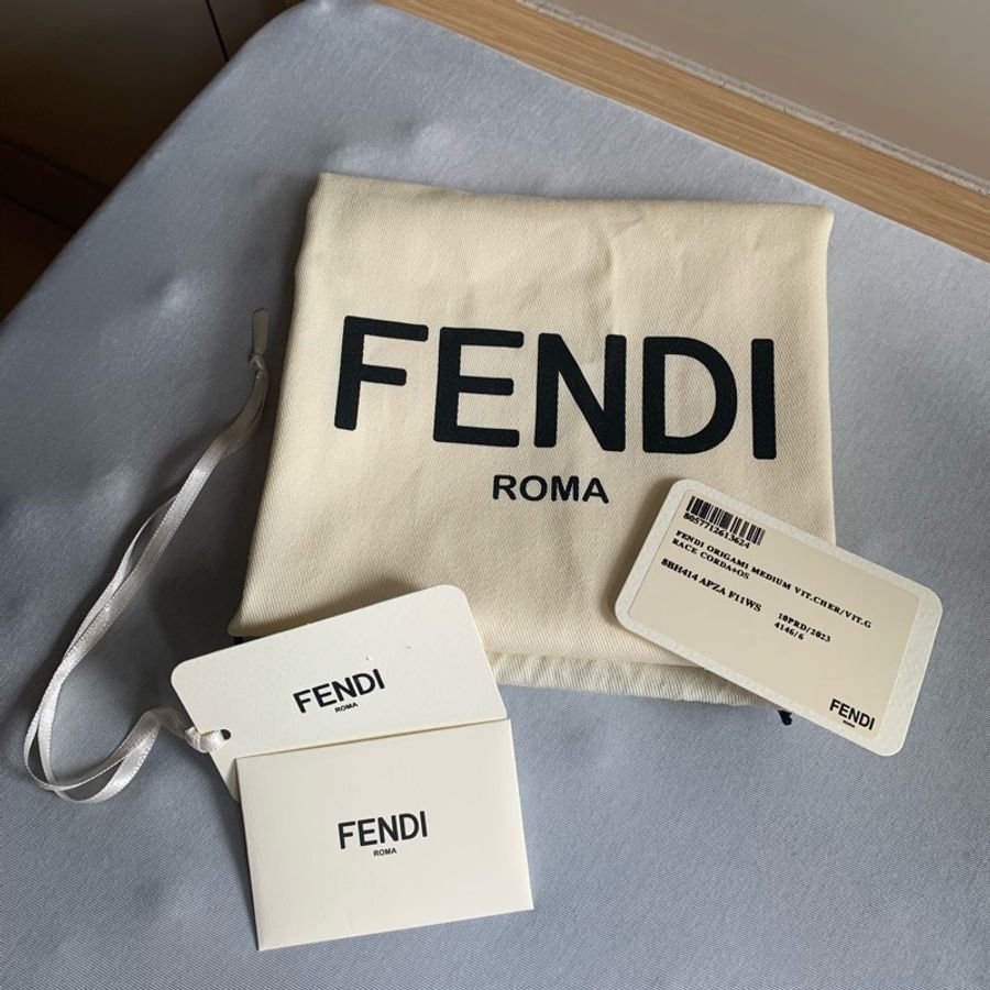 Fendi Origami 中型可變形鴿灰色肩背包-17