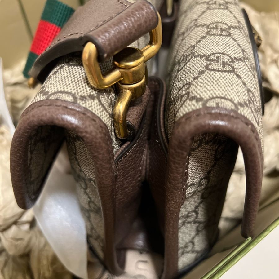 Gucci雙層虎頭郵差包(胸包)-12