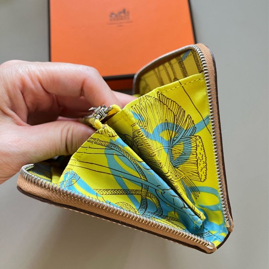 Hermes 金棕色❌黃色鎖鏈絲巾短夾-15