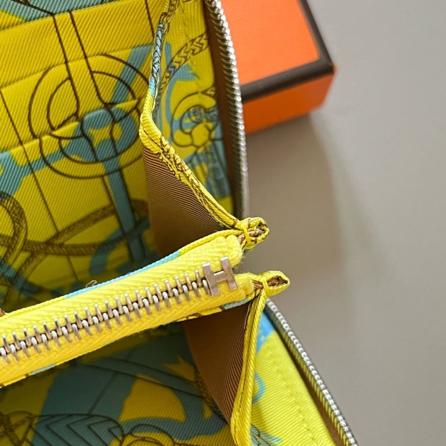 Hermes 金棕色❌黃色鎖鏈絲巾短夾-18