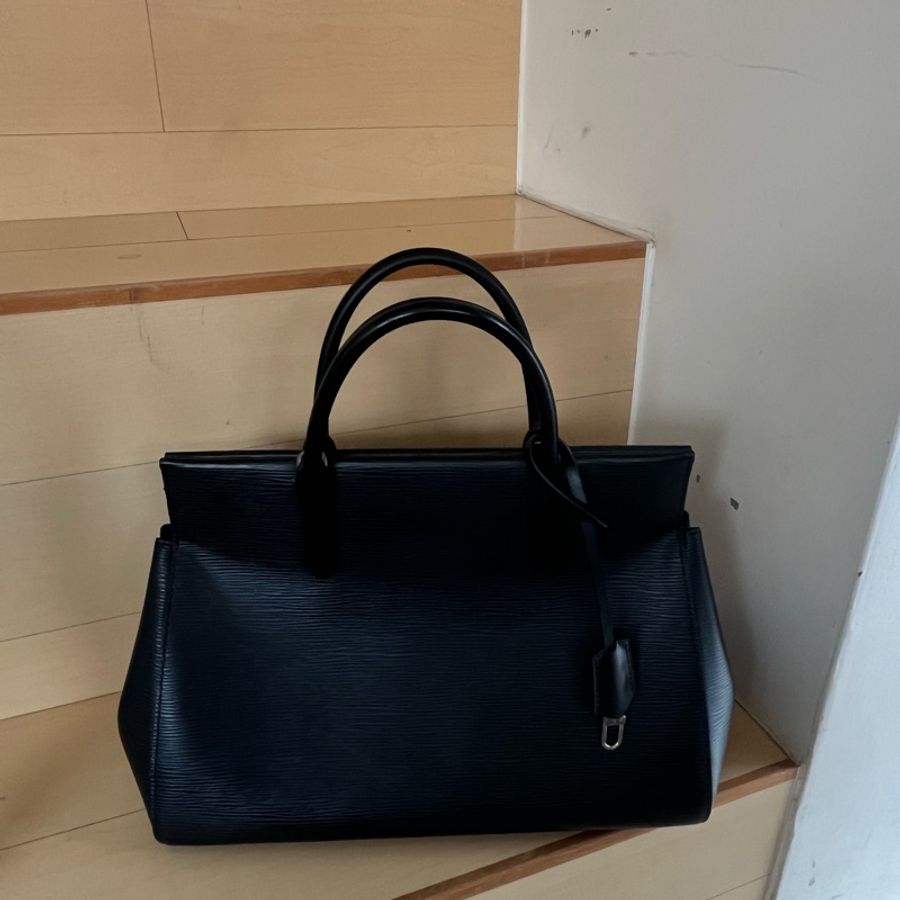 Louis Vuitton Epi Marly MM包包 M94612-0