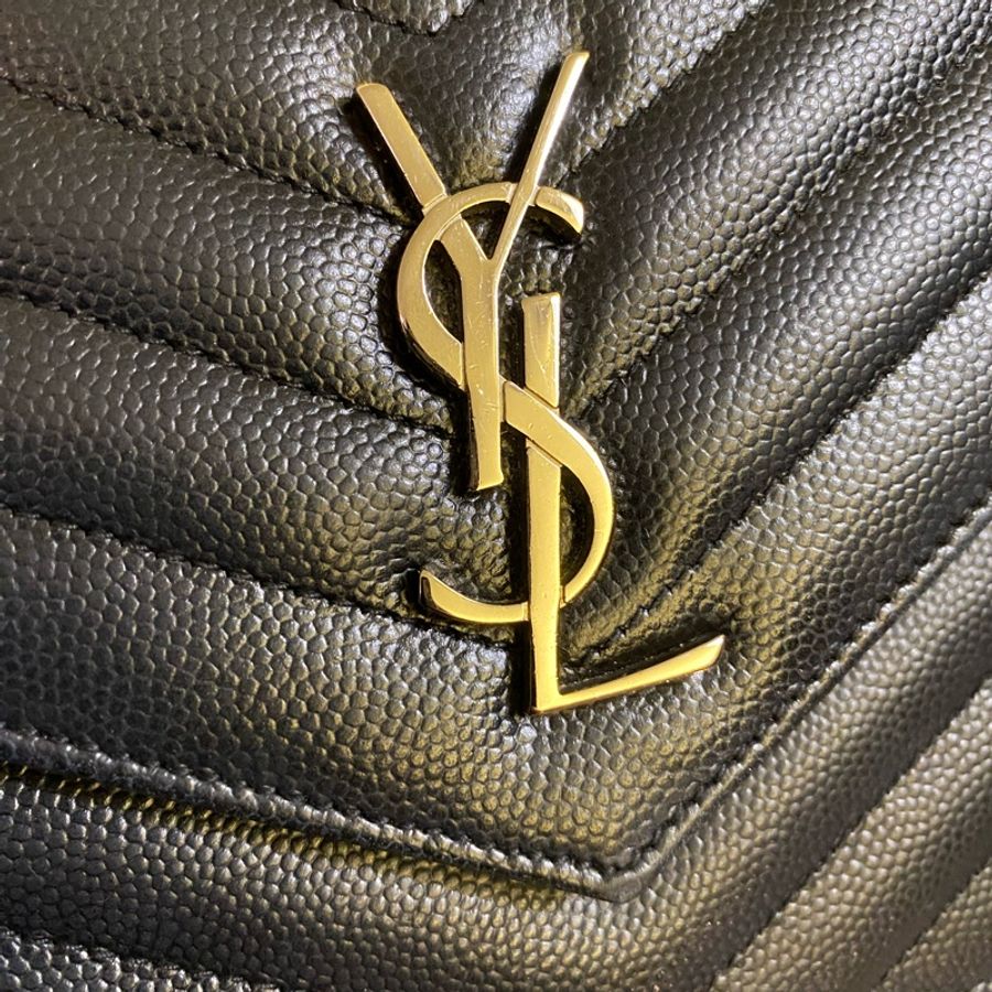 限時降價 ❤️ 盒 新 YSL SAINT LAURENT 百搭經典 黑銀 斜背包 魚子醬 WOC 亮銀-32