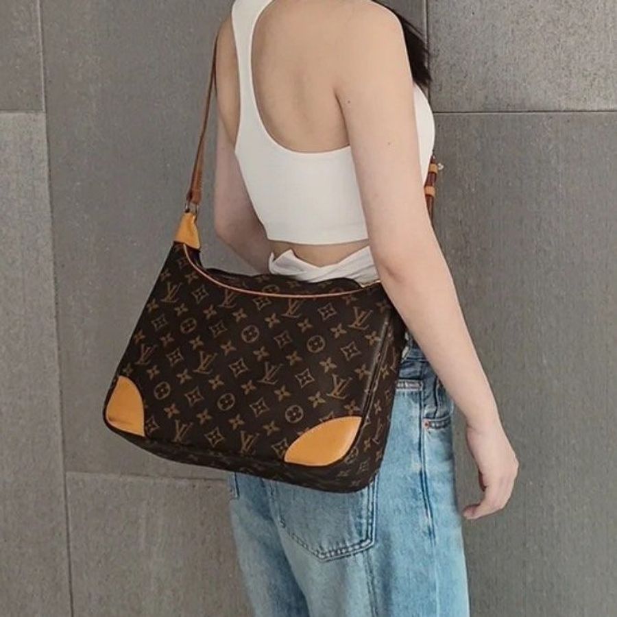 全網最低❤️LV❤️經典老花牛角包~包況良好-1