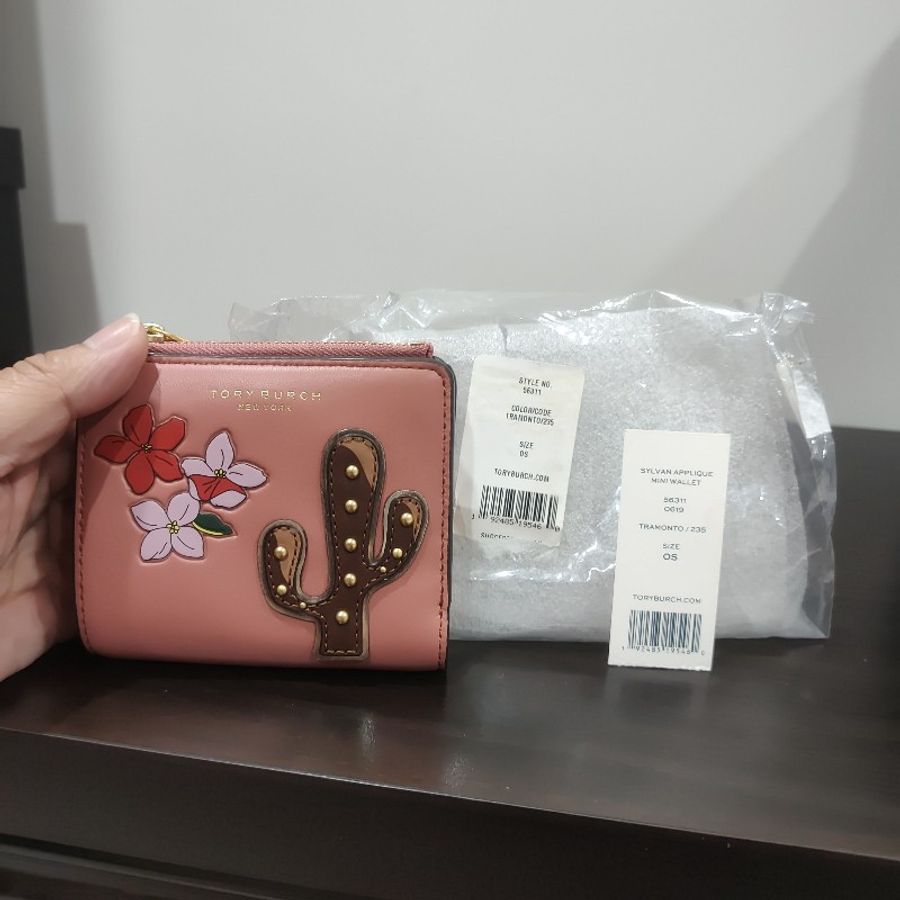 Tory Burch 專櫃款造型仙人掌印花短夾-14