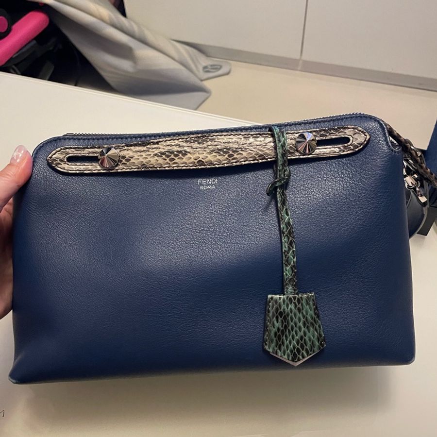 Fendi By the way medium size-0