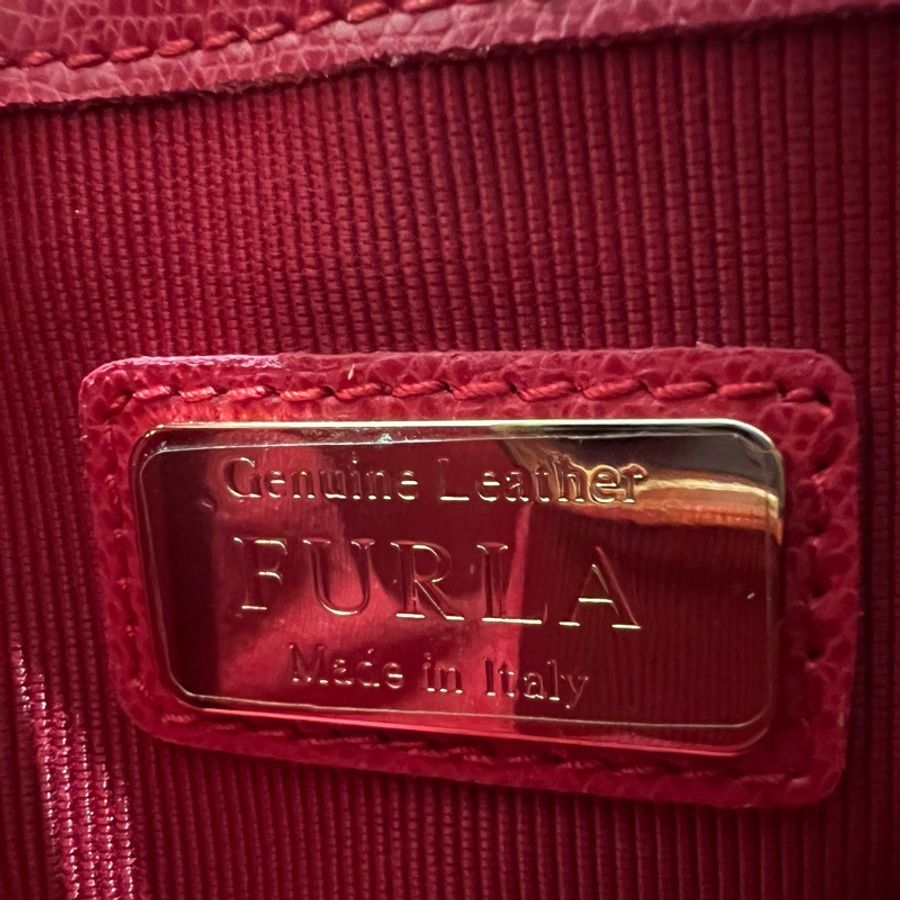 FURLA METROPOLIS系列防刮紅色皮革斜背小方包/送FURLA 兔毛毛球吊飾/可更換殼-13