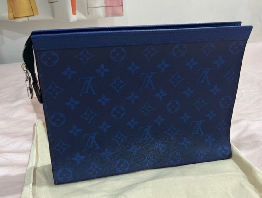 LV 99成新LOUIS VUITTON Pochette Voyage MM 手拿包-6