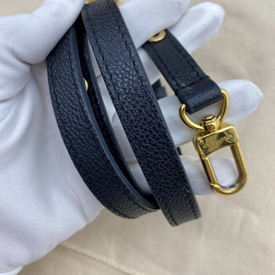 Louis Vuitton LV 黑色全皮 LOGO壓紋 水桶包/ 斜背包/手提包/二用包-15