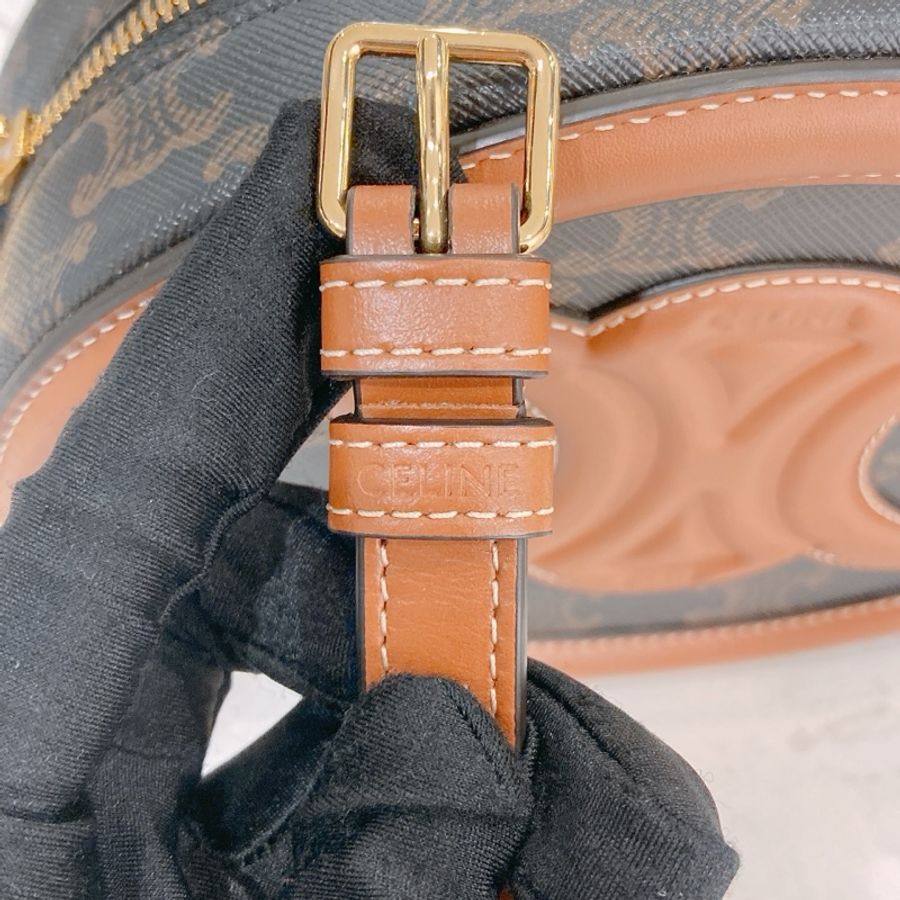 CELINE 思琳迷你圓餅肩帶包包OVAL BAG CUIR TRIOMPHE CANVAS CALFSKIN-15
