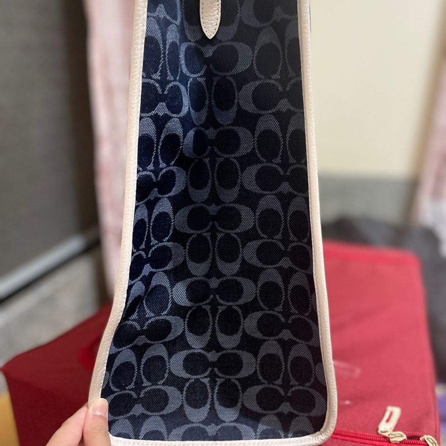 藍色Coach Dempsey Tote 40 In Signature Jacquard With Patch-8