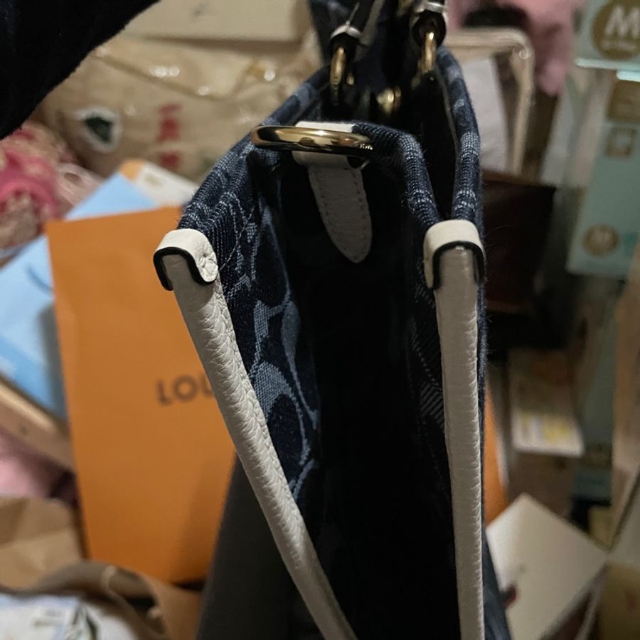 藍色Coach Dempsey Tote 40 In Signature Jacquard With Patch-13