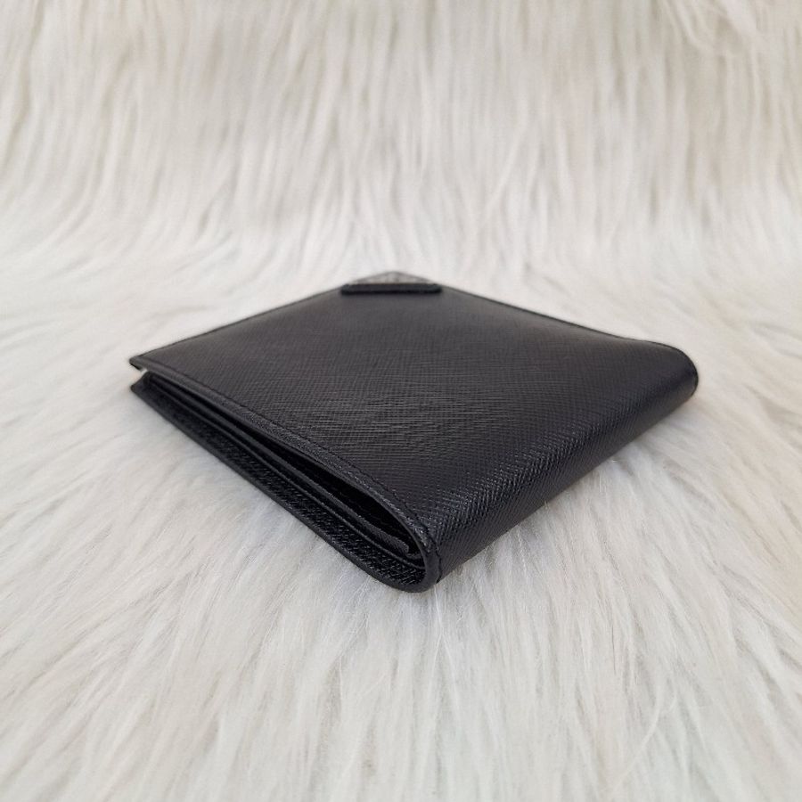 大降價PRADA 琺瑯 三角牌 黑色 防刮牛皮 信用卡/ 男短皮夾-6
