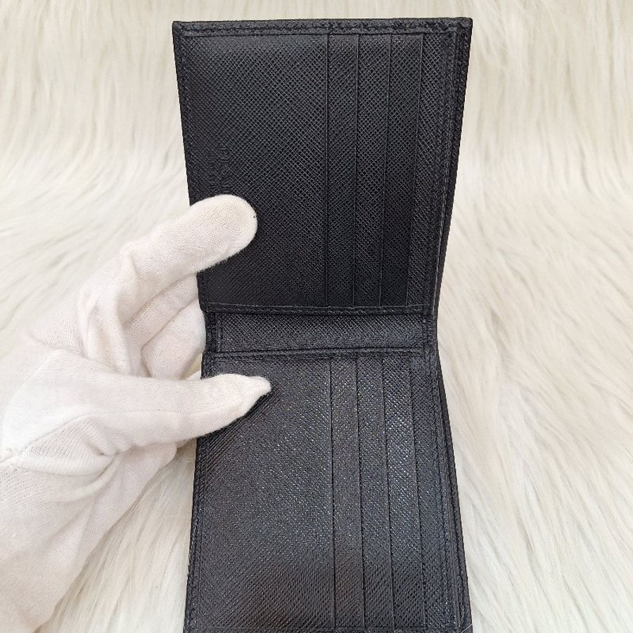 大降價PRADA 琺瑯 三角牌 黑色 防刮牛皮 信用卡/ 男短皮夾-10