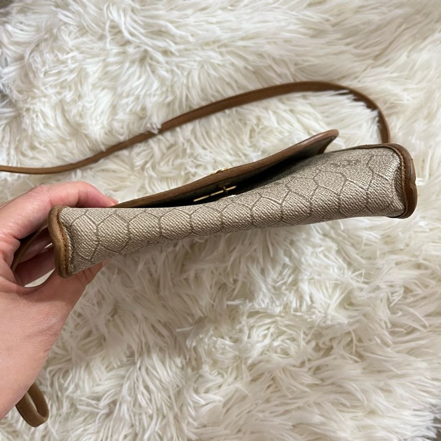 Dior Vintage 奶油蜂巢小包-5