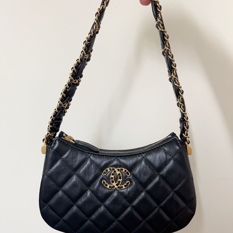 Chanel 23k 19 腋下包-0
