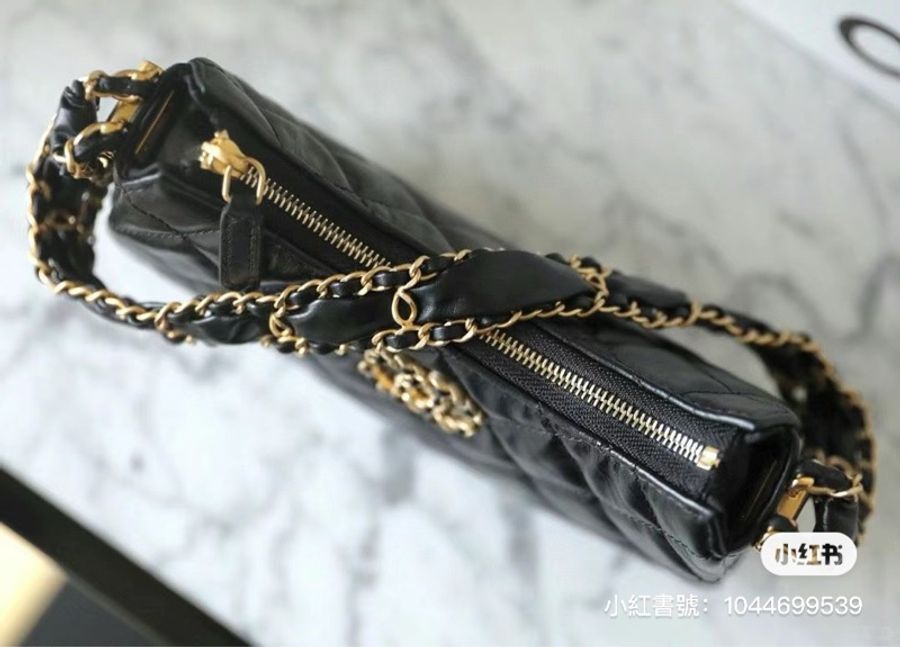 Chanel 23k 19 腋下包-3
