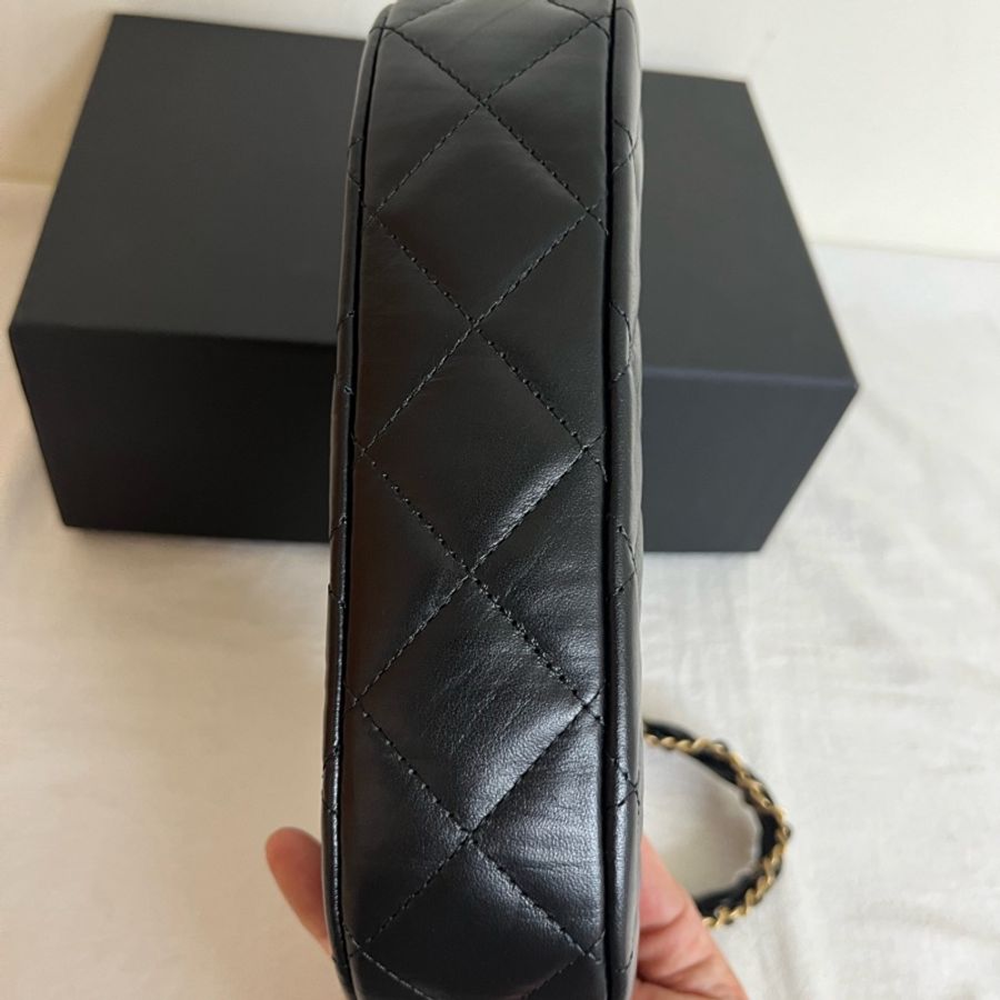 Chanel 23k 19 腋下包-9