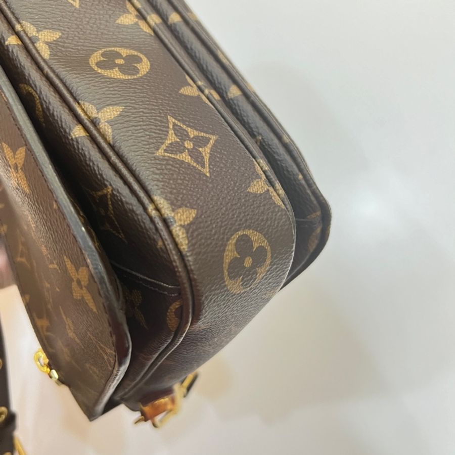 LOUIS VUITTON Pochette Metis 老花郵差兩用包 M44875-11