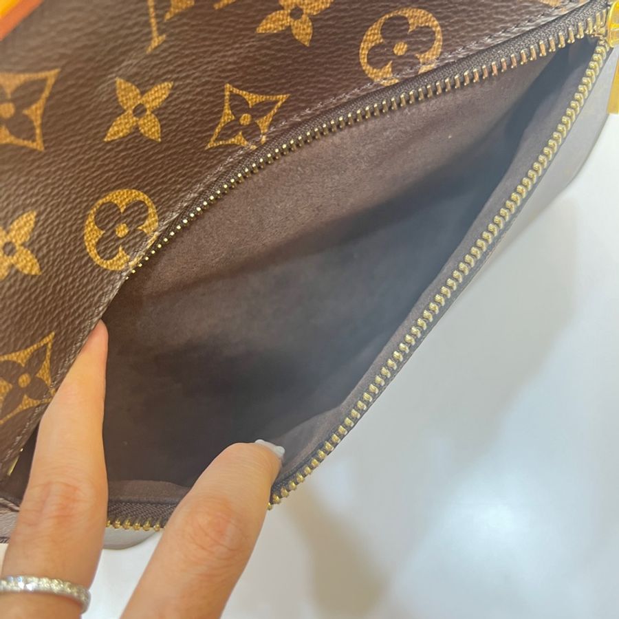 LOUIS VUITTON Pochette Metis 老花郵差兩用包 M44875-24