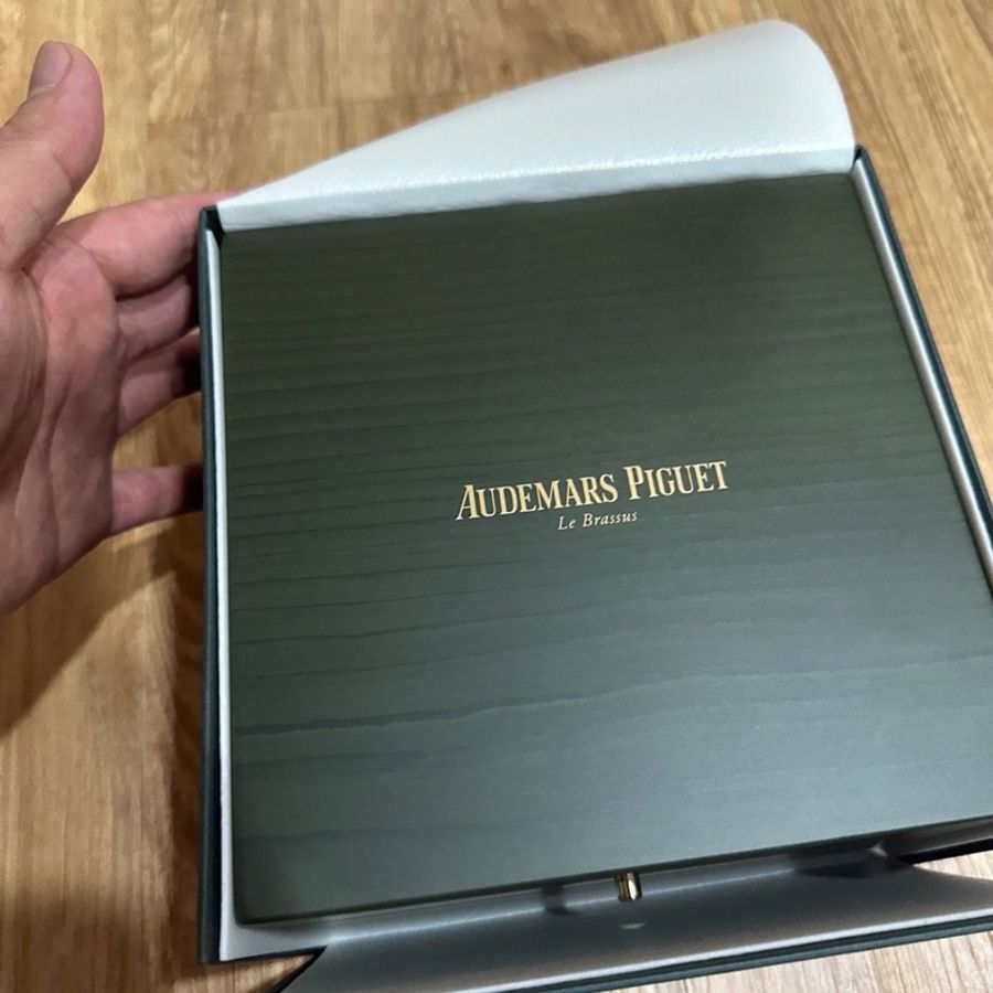 AP~愛彼皇家橡樹離岸型潛水腕錶 ~橄欖綠玫瑰金,綠水鬼-6