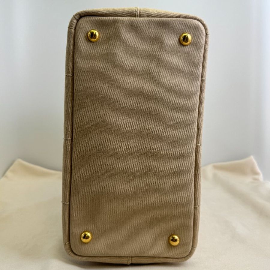 Prada Canapa Handbag in Brown 帆布袋-9