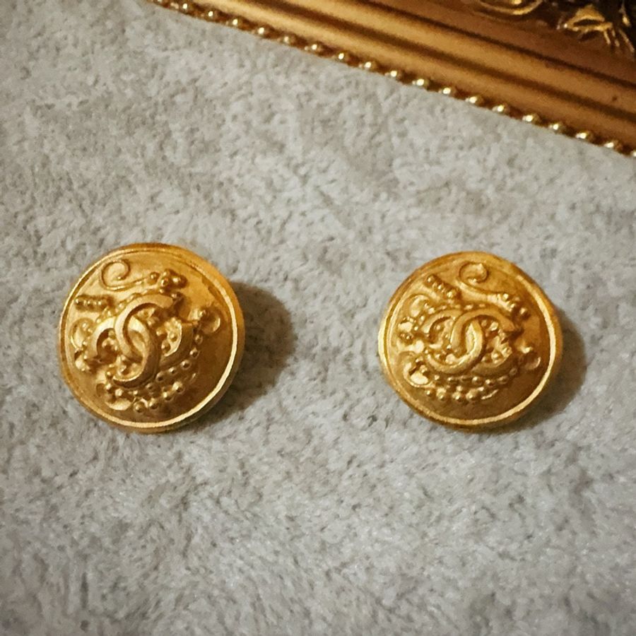 Chanel Vintage古董雙C標葡萄藤耳環-2