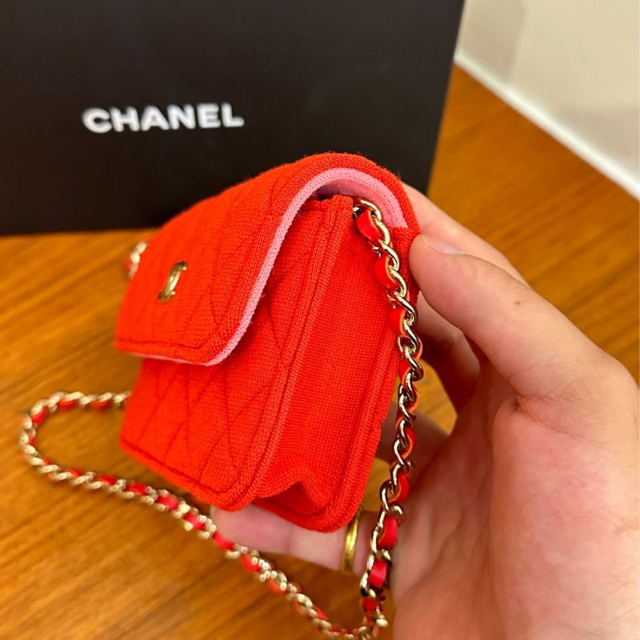 CHANEL 紅布料金雙C小方鏈包-3
